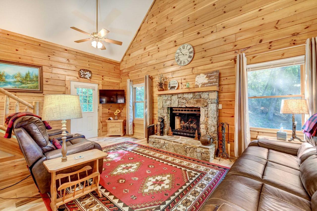 Waynesville Cabin With Covered Deck And Fire Pit! Lake Junaluska ภายนอก รูปภาพ