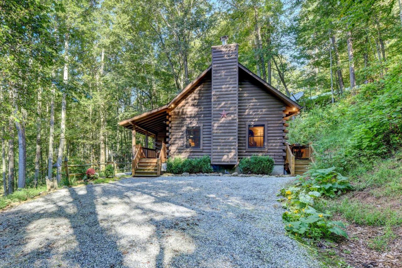Waynesville Cabin With Covered Deck And Fire Pit! Lake Junaluska ภายนอก รูปภาพ