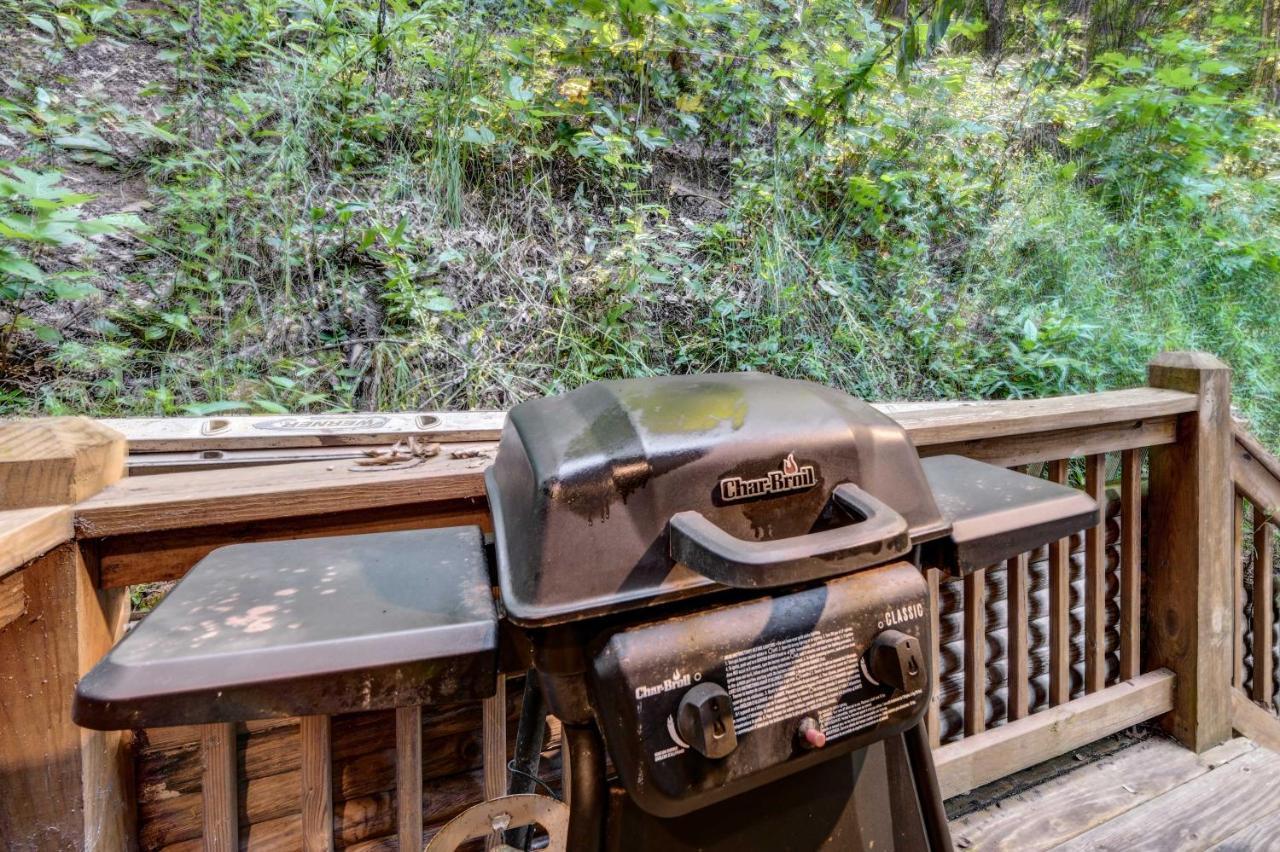 Waynesville Cabin With Covered Deck And Fire Pit! Lake Junaluska ภายนอก รูปภาพ